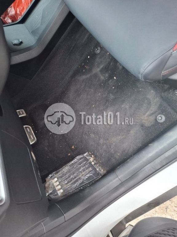 Фото Geely Coolray 70