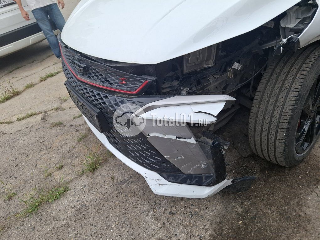 Фото Geely Coolray 76