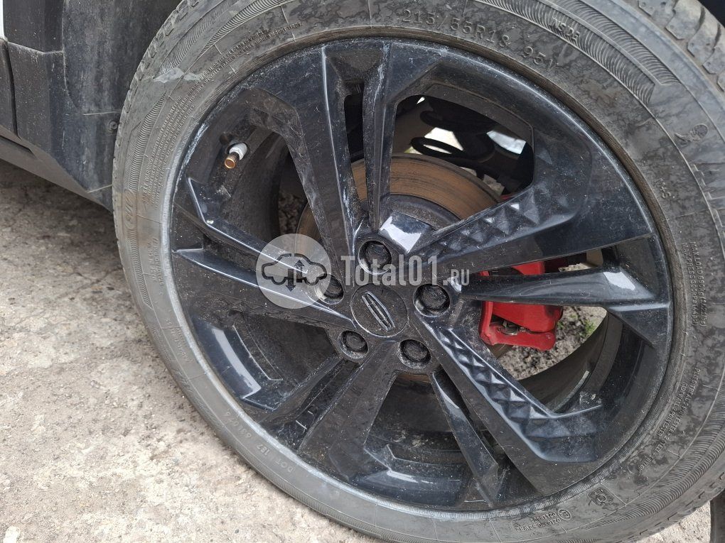 Фото Geely Coolray 100