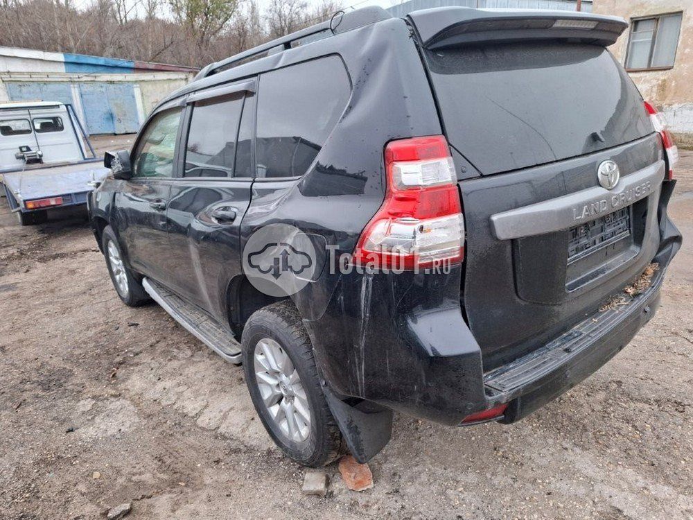 Фото Toyota Land Cruiser Prado 8