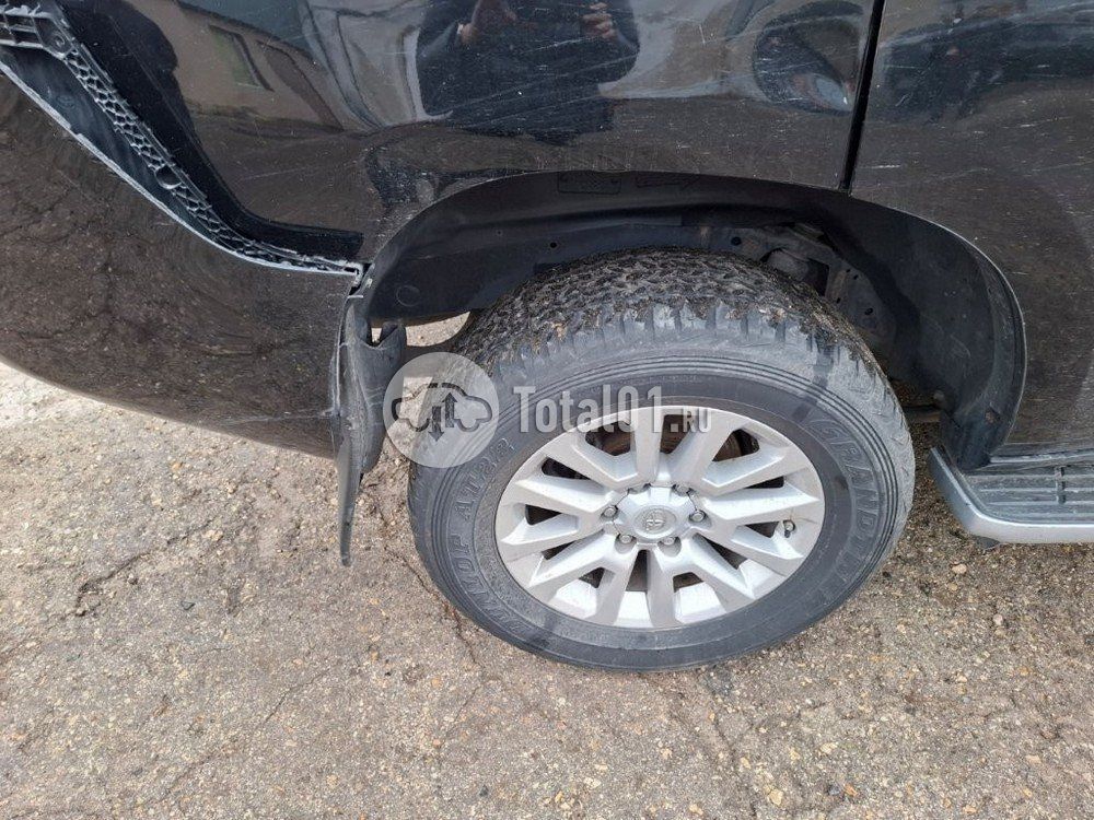 Фото Toyota Land Cruiser Prado 24