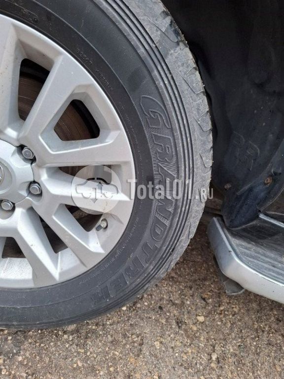 Фото Toyota Land Cruiser Prado 26