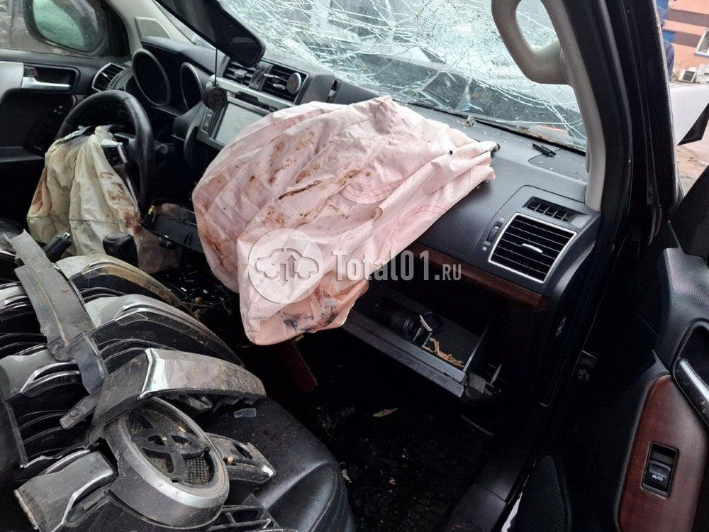 Фото Toyota Land Cruiser Prado 60