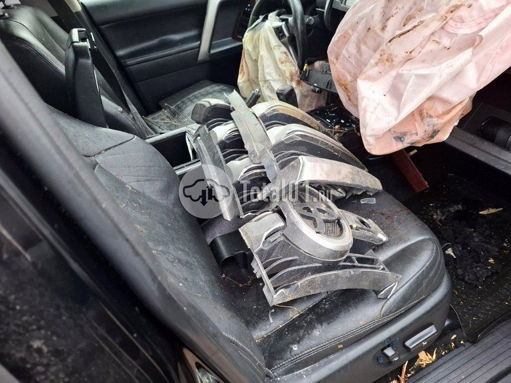 Фото Toyota Land Cruiser Prado 62