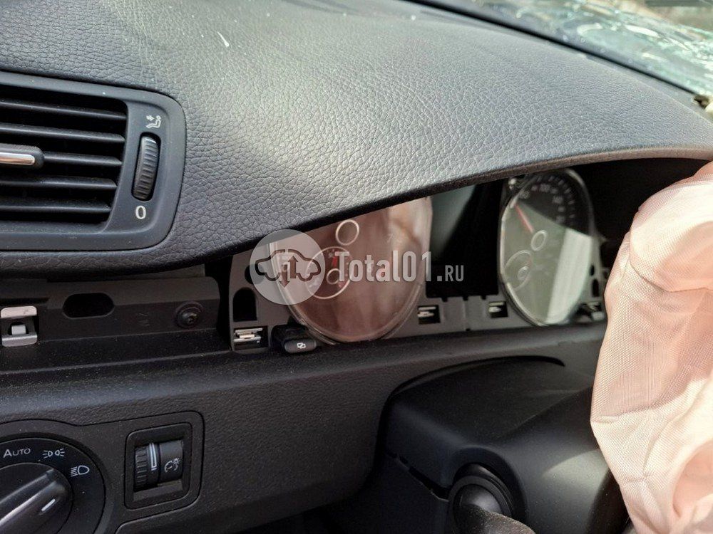 Фото Volkswagen Passat 44