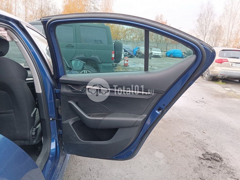 Фото Skoda Octavia 100