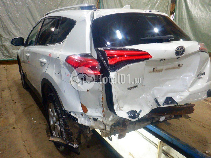 Фото Toyota RAV4 16