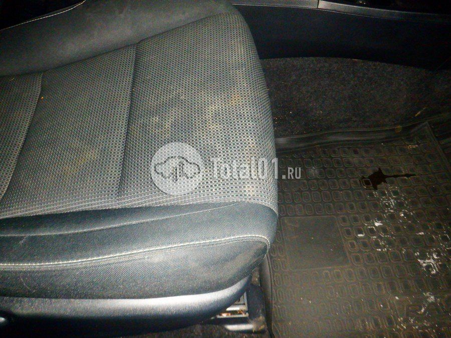 Фото Toyota RAV4 26