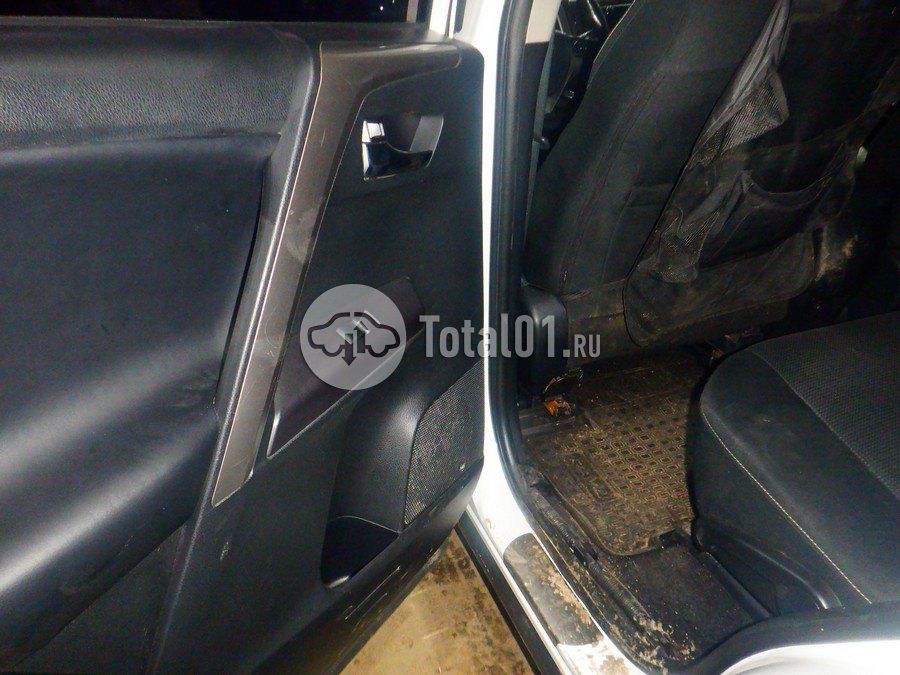 Фото Toyota RAV4 140