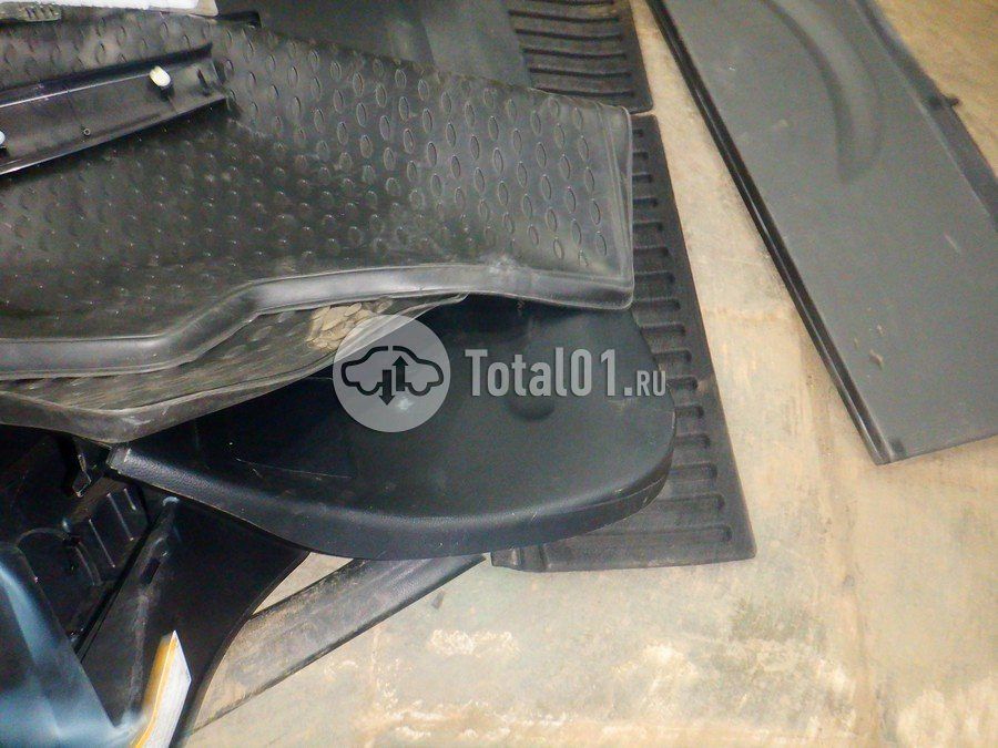 Фото Toyota RAV4 300