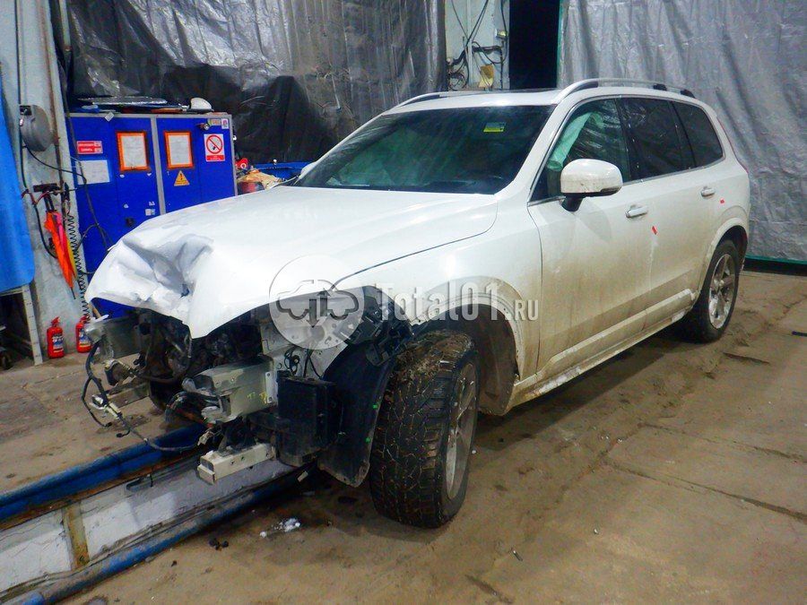 Фото Volvo XC90 8