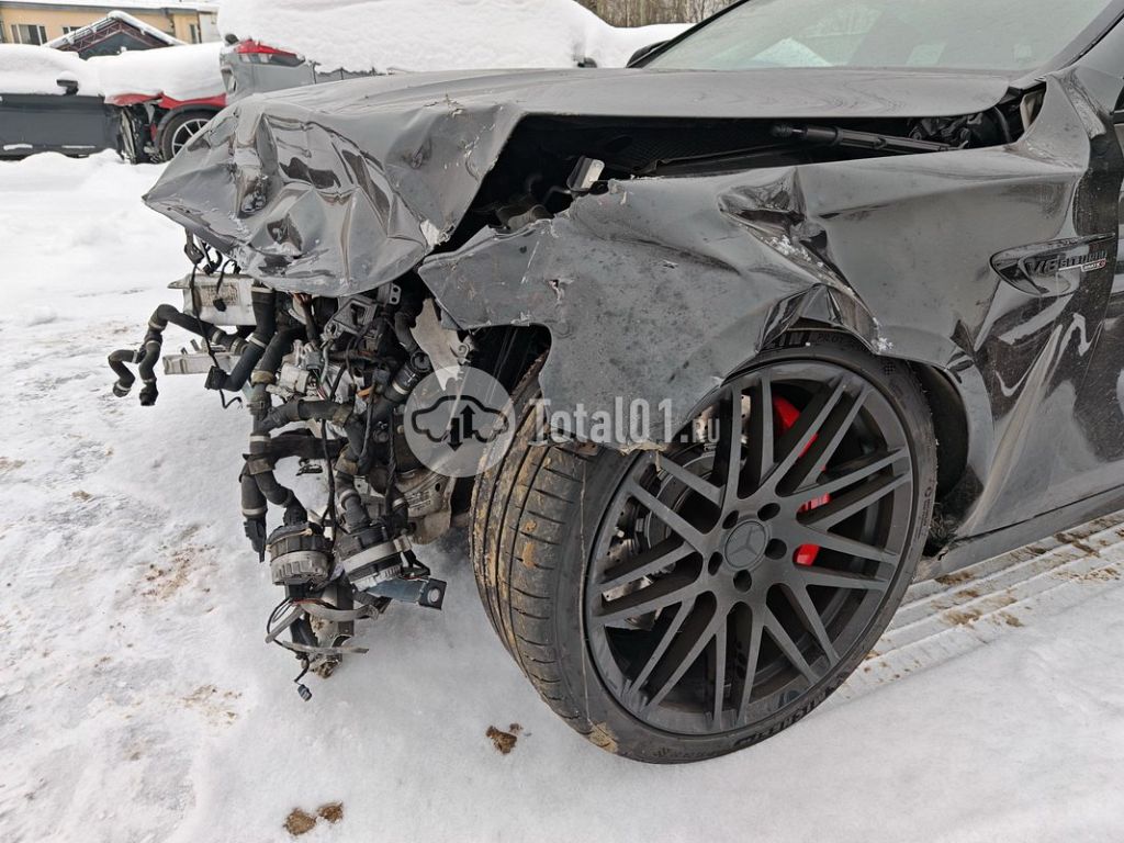 Фото Mercedes-Benz E-класс AMG 4