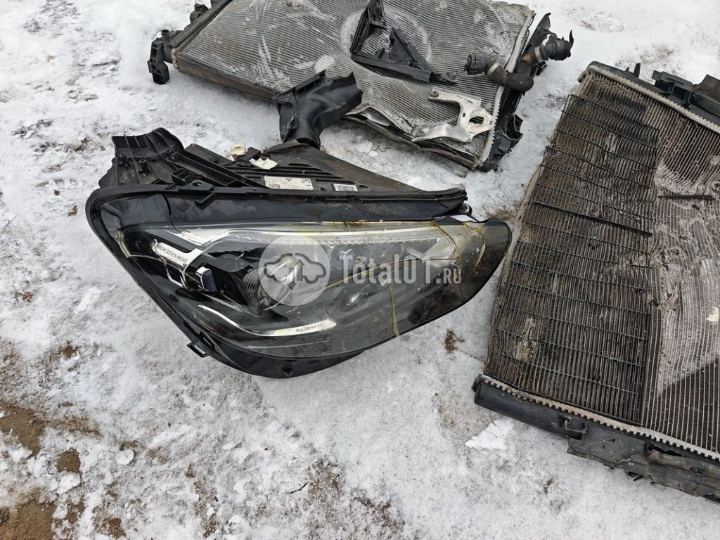 Фото Mercedes-Benz E-класс AMG 42