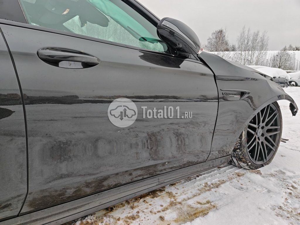 Фото Mercedes-Benz E-класс AMG 66