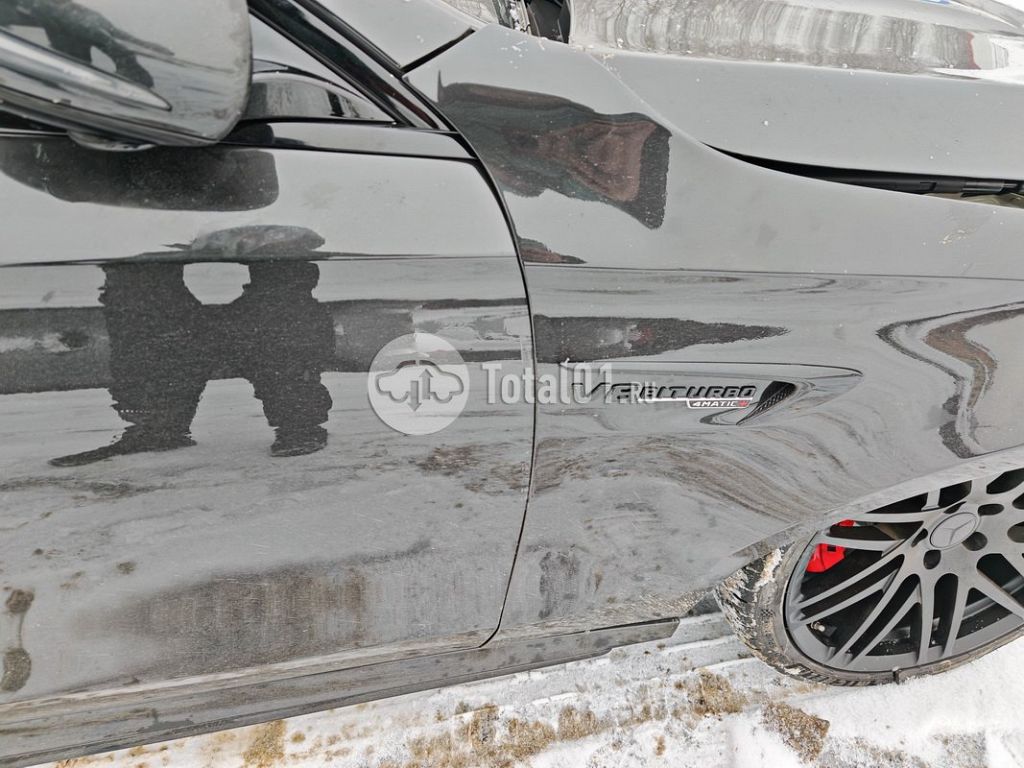 Фото Mercedes-Benz E-класс AMG 70