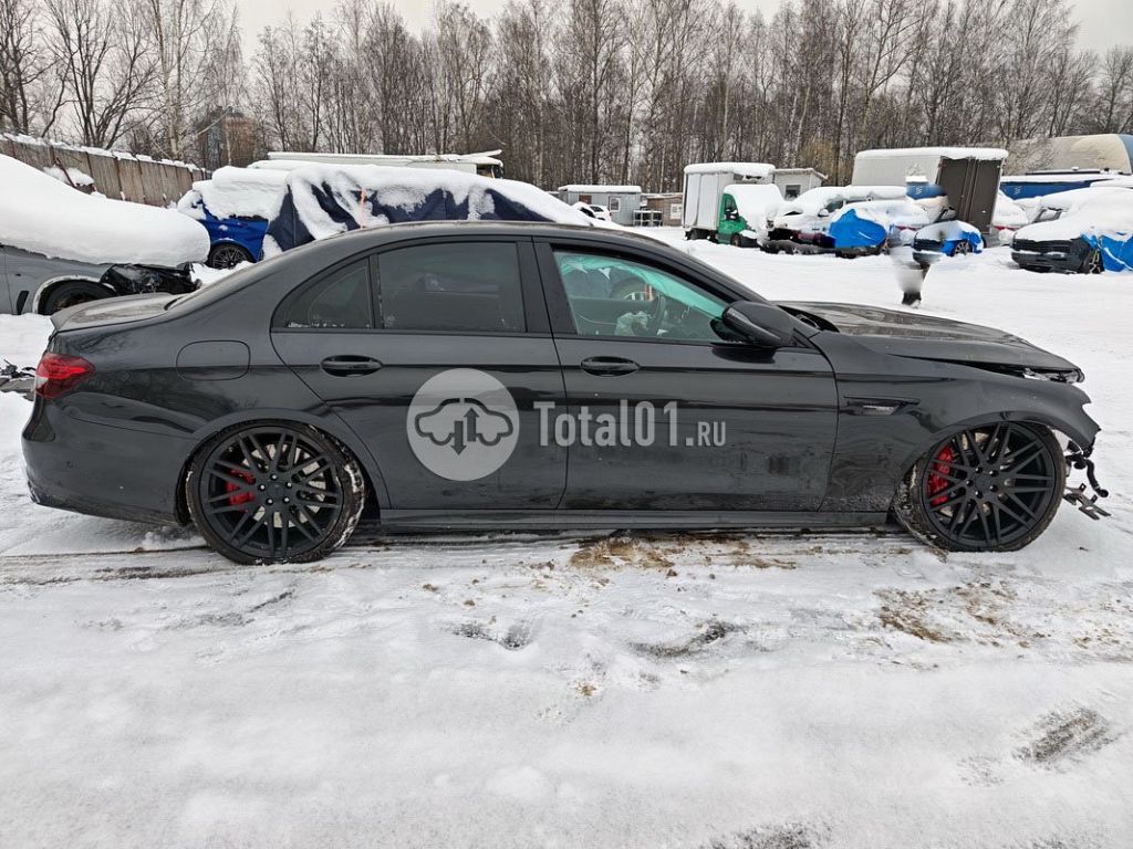 Фото Mercedes-Benz E-класс AMG 90