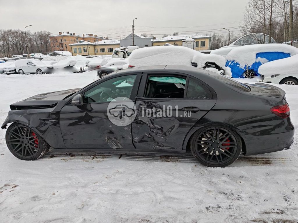Фото Mercedes-Benz E-класс AMG 178