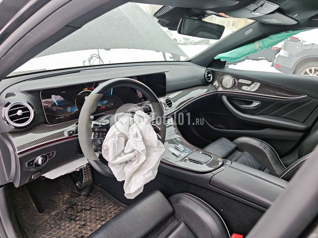 Фото Mercedes-Benz E-класс AMG 180