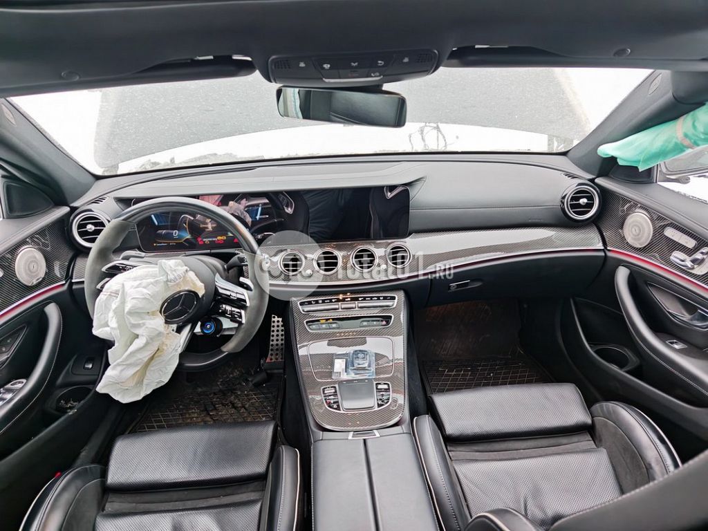 Фото Mercedes-Benz E-класс AMG 198