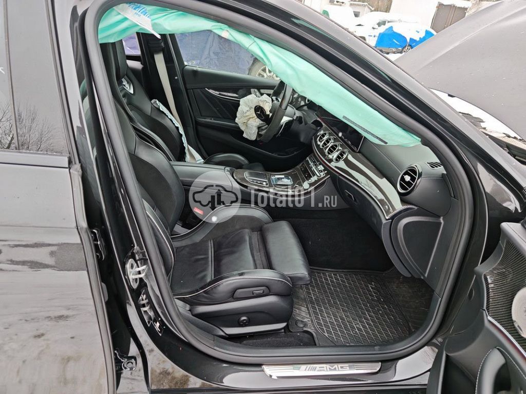 Фото Mercedes-Benz E-класс AMG 238