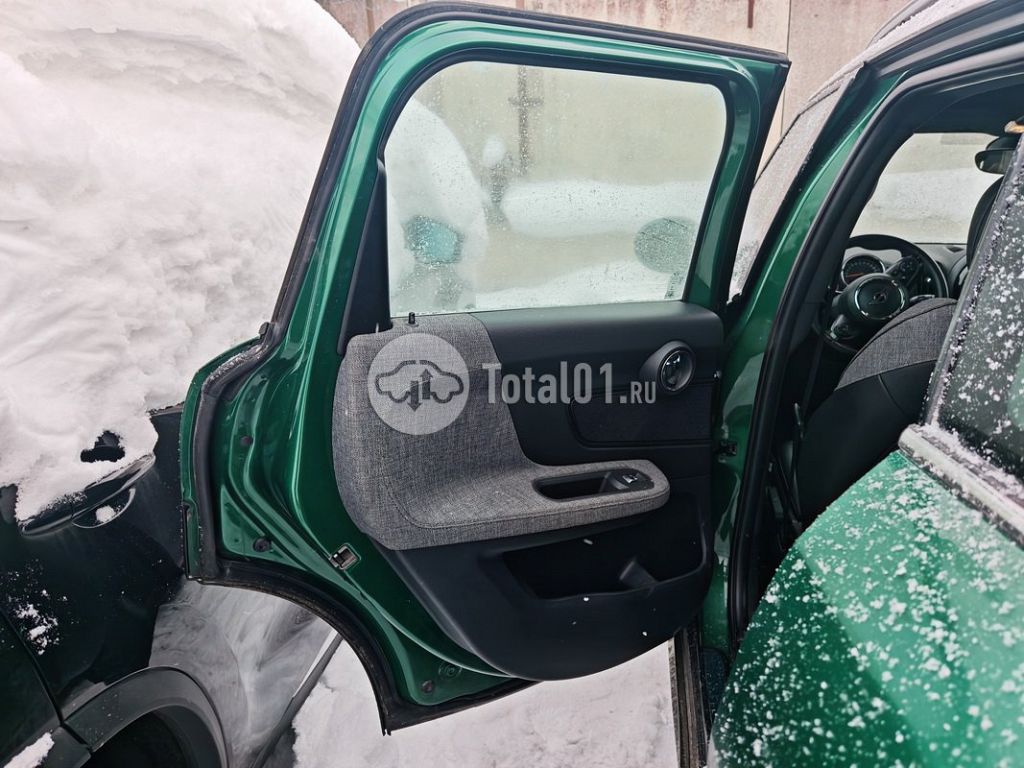 Фото MINI Cooper Countryman 152