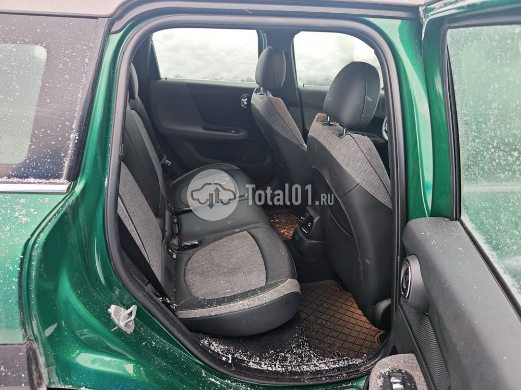 Фото MINI Cooper Countryman 190