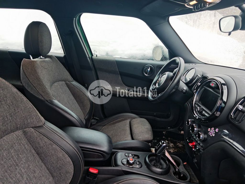 Фото MINI Cooper Countryman 208