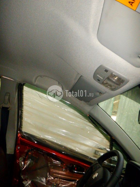 Фото Suzuki SX4 36