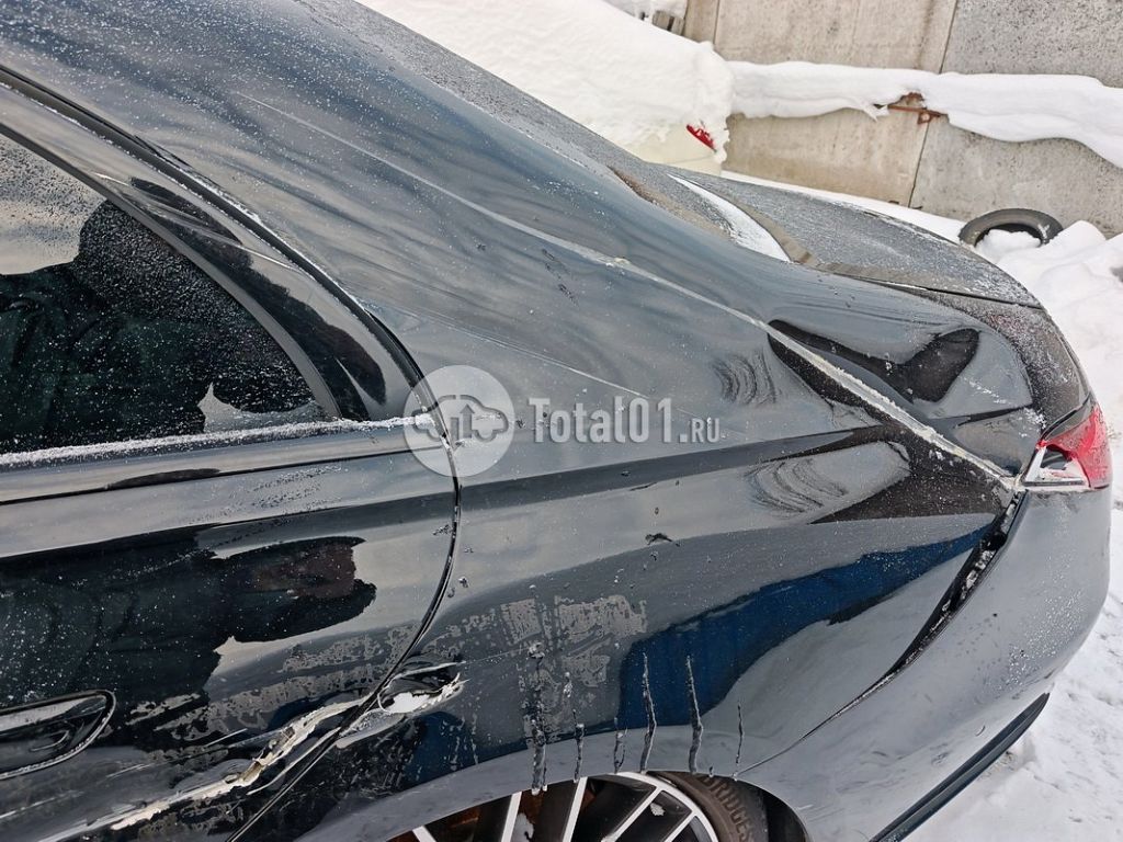Фото Mercedes-Benz S-класс 102
