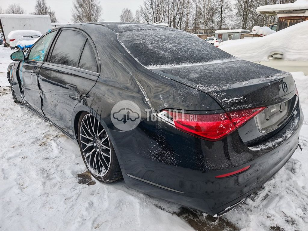 Фото Mercedes-Benz S-класс 134