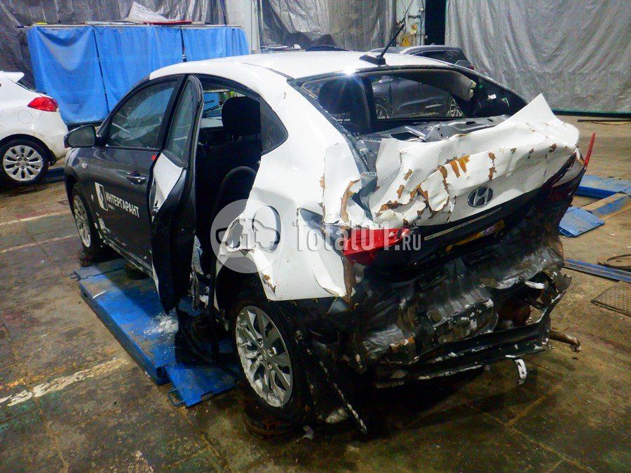 Фото Hyundai Solaris 16