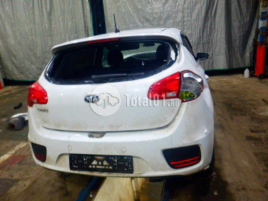 Фото KIA cee\'d 14