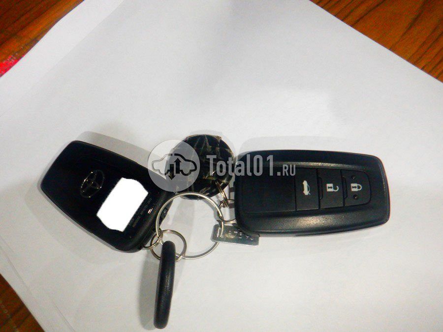 Фото Toyota Corolla 300