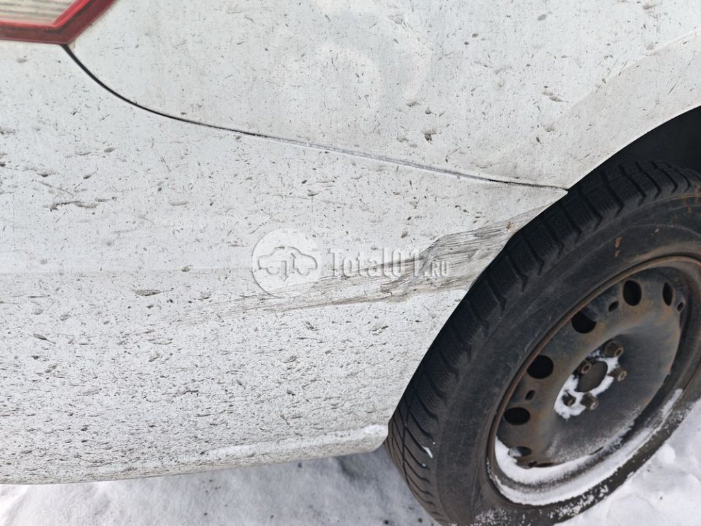 Фото Volkswagen Polo 100