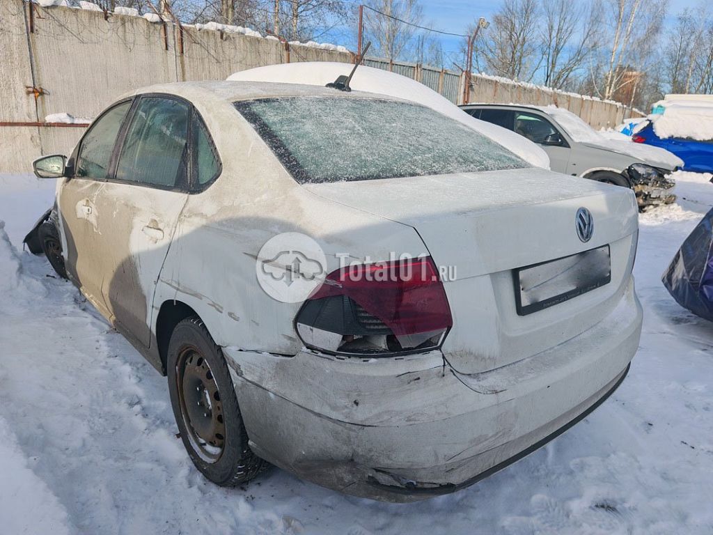 Фото Volkswagen Polo 150