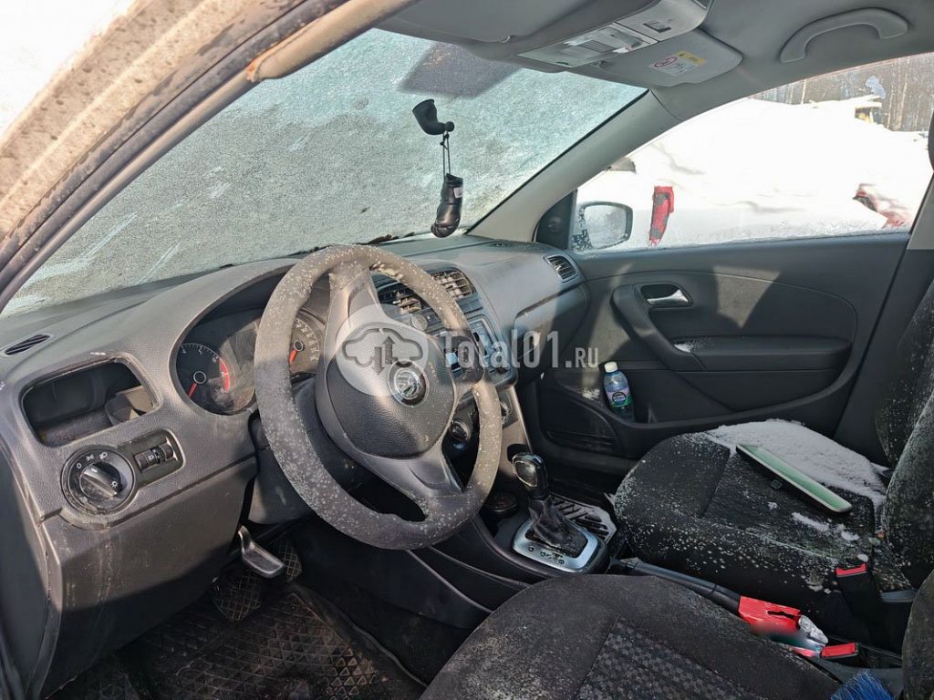 Фото Volkswagen Polo 182