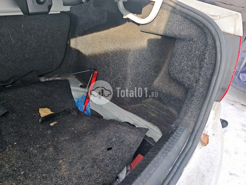 Фото Volkswagen Polo 204