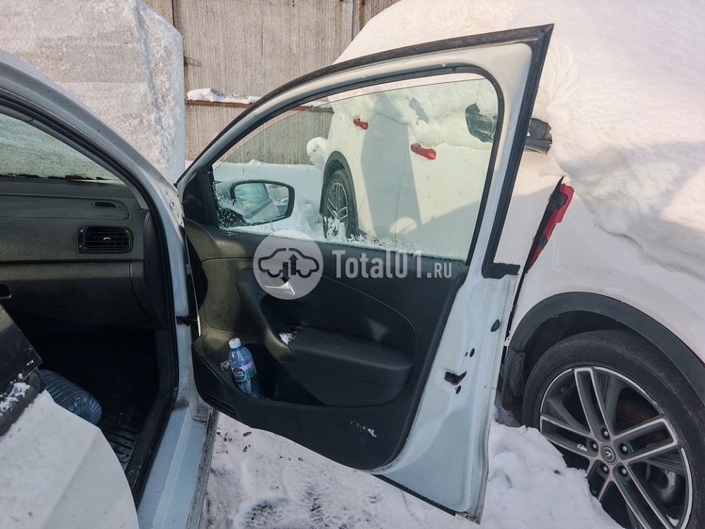 Фото Volkswagen Polo 230