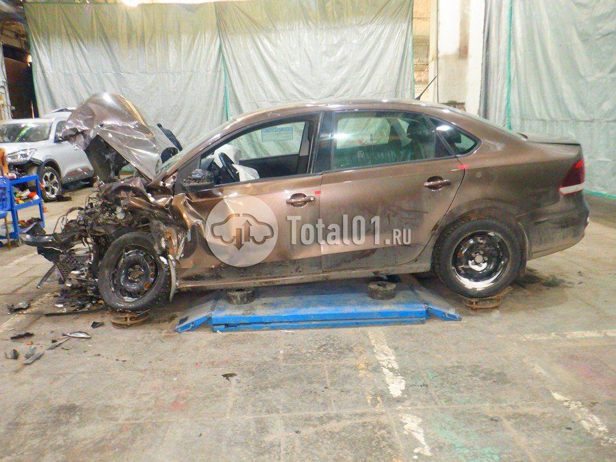 Фото Volkswagen Polo 10