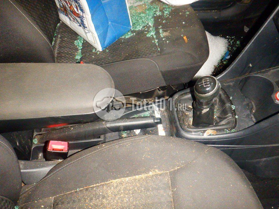 Фото Volkswagen Polo 32