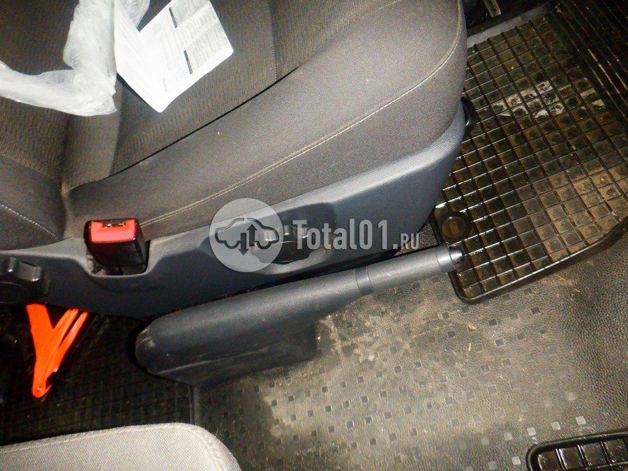 Фото Volkswagen Caravelle 28