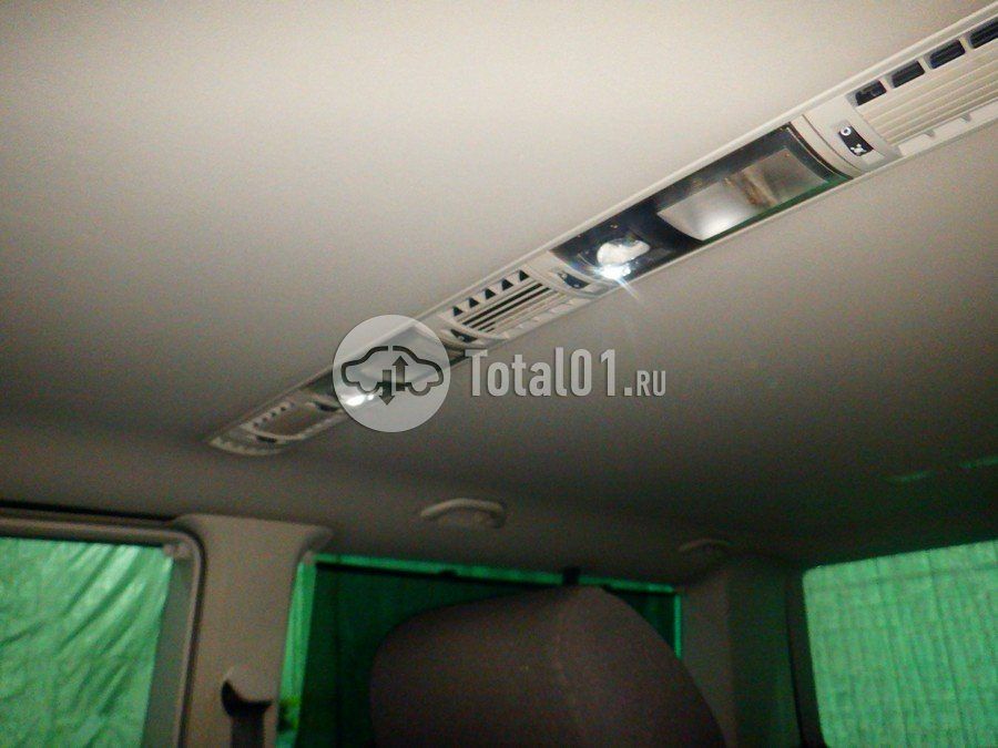 Фото Volkswagen Caravelle 92