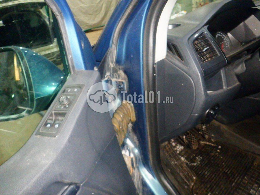 Фото Volkswagen Caravelle 98