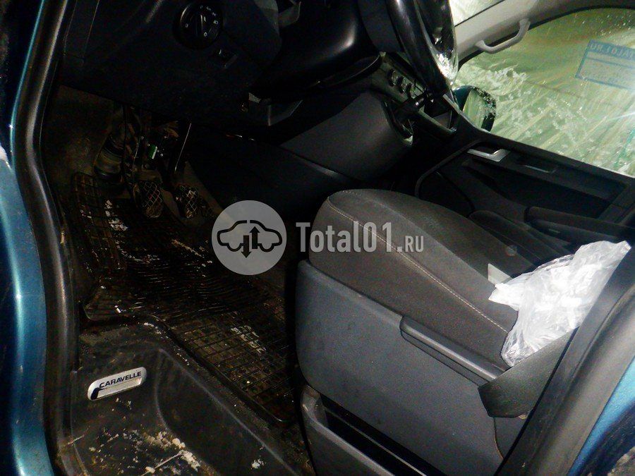 Фото Volkswagen Caravelle 100