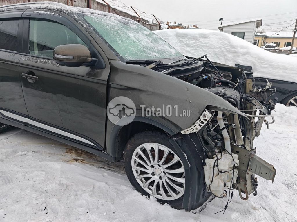 Фото Mitsubishi Outlander 82