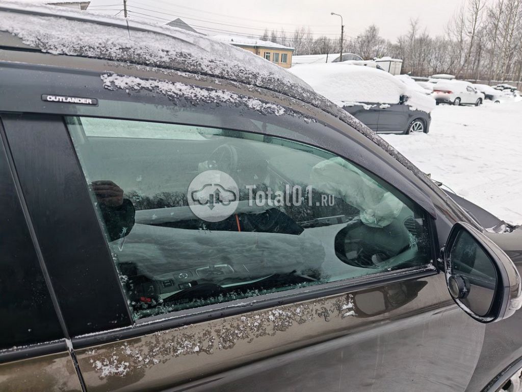 Фото Mitsubishi Outlander 96
