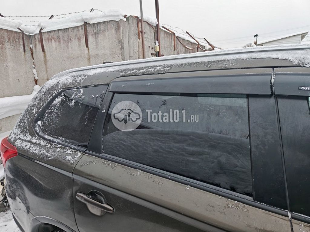 Фото Mitsubishi Outlander 102