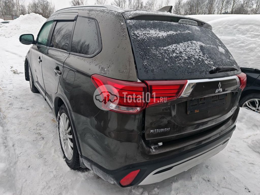 Фото Mitsubishi Outlander 114