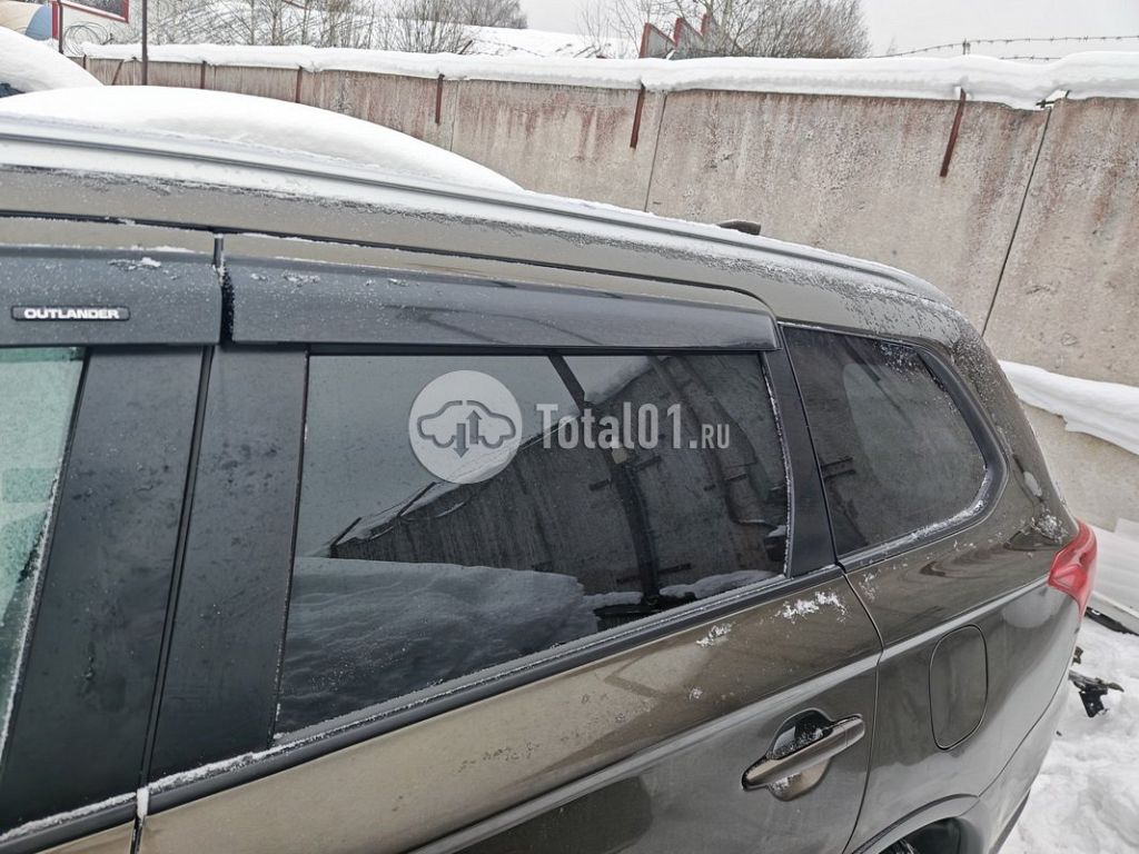 Фото Mitsubishi Outlander 126