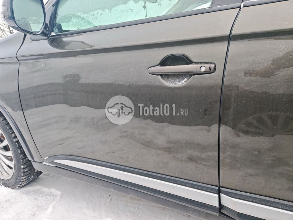 Фото Mitsubishi Outlander 130